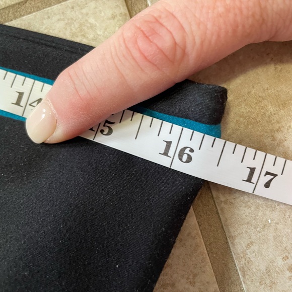 Johnny Was NWT Bee Active Women’s Leggings with Pockets Size XL in Color Pao - Picture 11 of 13